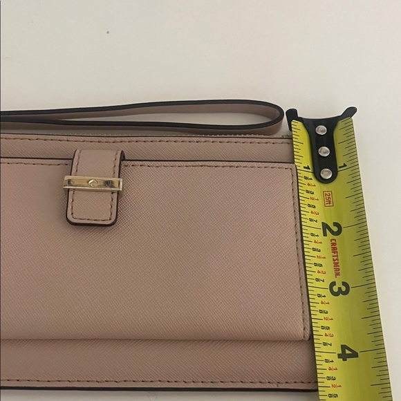 Kate Spade Blush Leather Wallet Wristlet - Picture 4 of 4